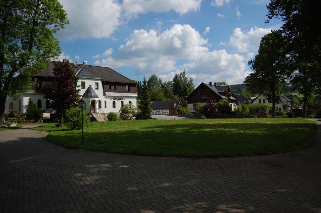 Landgasthof "Am Park" Crottendorf Ngoại thất bức ảnh